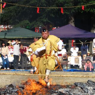 [11月15日（日）]廿日市・小瀬川“炎の祭典”　～火渡り修行厳修～