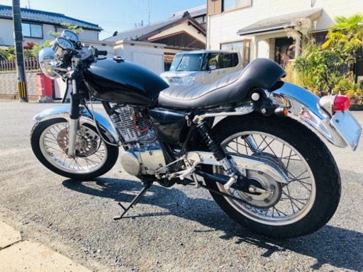 社外パーツ多数！　YAMAHA(ヤマハ) SR400