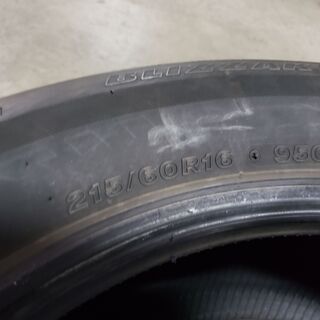 2016年製 215/60R16 ﾌﾞﾘﾁﾞｽﾄﾝ VRX ｽﾀｯﾄﾞﾚｽﾀｲﾔ①