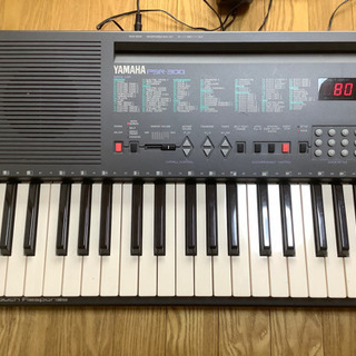 YAMAHAキーボード　電子ピアノPSR300【ジャンク】