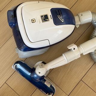 【ネット決済】東芝　掃除機　VC-P77E5　（新品紙パック１枚つき）