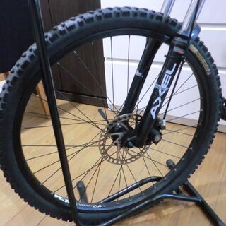 中古品】自社配送可能 GIANT/ジャイアント マウンテンバイク 24段変速 