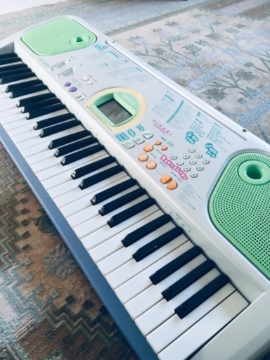 カシオ　光ナビゲーションキーボード　LK-102 おまけのヤマハキーボード付き