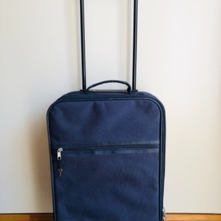 キャリーバック　スーツケース　紺色