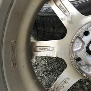 114.3 5穴　トヨタ　クラウン　ヴォクシーなどスタッドレス