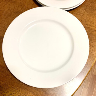 真っ白いお皿　大×2、小×2
