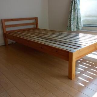 木のシングルベッド　0円