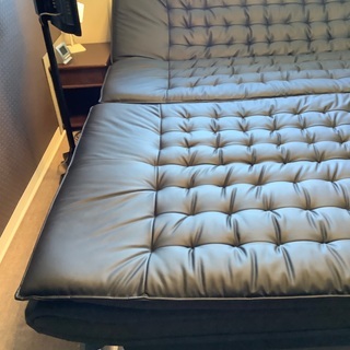 美品　合皮ソファベッド　キングサイズベット　2個セット　(Nシールド ロック BK)