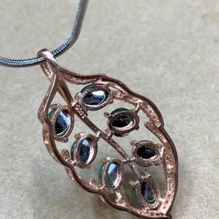  福袋 ネックレス 葉っぱ 天然本翡翠 氷ヒスイA貨 緑色 誕生日プレゼント 本物保証