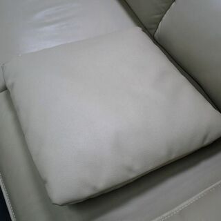 R2277) NITORI 中古 ニトリ　2人用本革　LOZO4　ハイグレード　ベージュ ソファ 店頭取引大歓迎♪