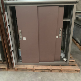 倉庫 物置 20日に削除します。急ぎ