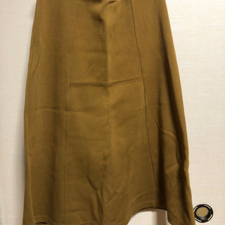 ユニクロ スカート Lサイズ(シミあり)