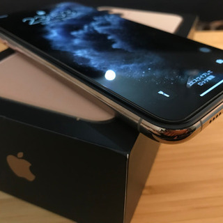 【美品】iPhone11promax 256GB Gold SIMフリー