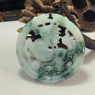 ネックレス 馬 本翡翠 ヒスイ 二色 緑色 誕生日プレゼント 鑑別書有