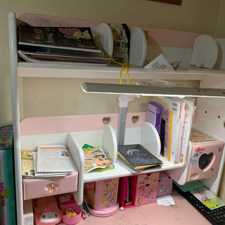 日曜まで限定値下げ！くろがね学習机/女の子ピンクデスク