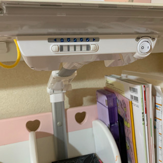 日曜まで限定値下げ！くろがね学習机/女の子ピンクデスク