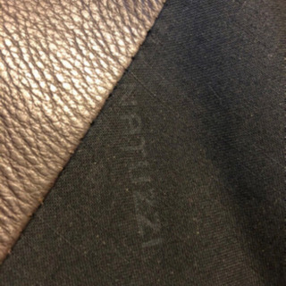 NATUZZI （ナツジ）ソファー　2人がけ