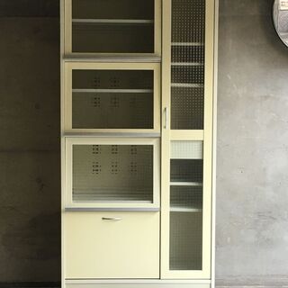 水屋 食器棚 キッチンボード フラップ式 ガラス扉　FAIR フ...