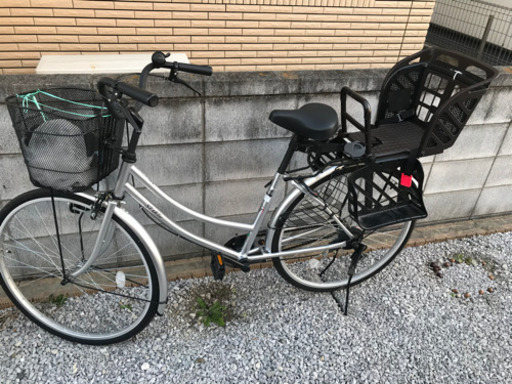 (決定)ママチャリ　26インチ　シルバー　自転車用チャイルドシート付き