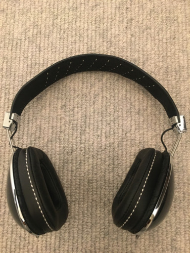 ヘッドホン　スカルキャンディ AVIATOR