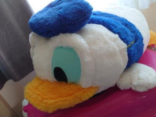 取引中 差し上げます 美品 大きめドナルドダック 抱き枕 ぬいぐるみ 人形 綾小路すけまろ 磯子の子供用品の中古あげます 譲ります ジモティーで不用品の処分