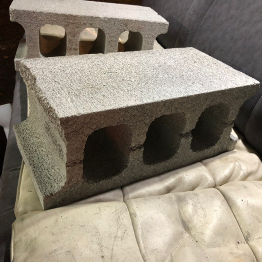 コンクリートブロック 150mm 2個 三太郎 札幌のその他の中古あげます 譲ります ジモティーで不用品の処分