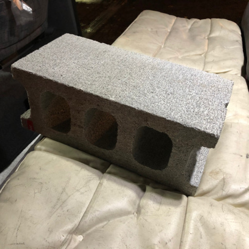 コンクリートブロック 150mm 2個 三太郎 札幌のその他の中古あげます 譲ります ジモティーで不用品の処分