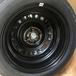 車のパーツ 新品　現行　ホンダ　フィット　純正　タイヤホイールセット　15インチ