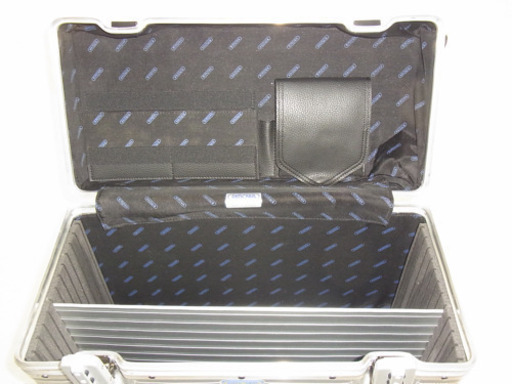 奇跡 未使用 リモワ パイロット トローリー 2輪 縦型 箱 ギャランティ