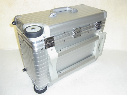 【希少 廃番モデル】リモワ パイロットトローリー 4輪／容量31L 修理前提OK 希少 廃番モデル】リモワ パイロットトローリー 4輪／容量31L
