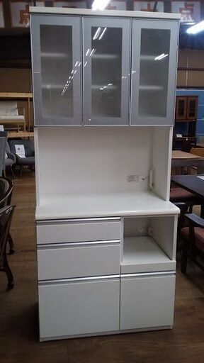【店舗同時販売中】　ＮＩＴＯＲＩ　ニトリ　ＣＬＡＵＤＥ９０ＫＢ　３枚扉キッチンボード　白　【店頭ご来店購入限定】