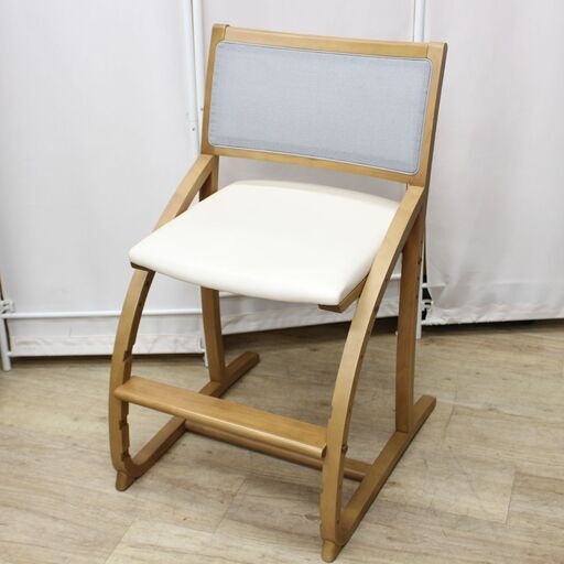 店R519)【美品】カリモク チェア 椅子 デスクチェア 学習机用 サポート 木製 椅子 シンプル クレシェ XT2401IH