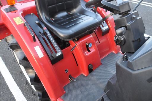 シバウラ 15.5馬力 トラクター 299h P155F 整備済み品 自社配送可 シバウラ 15.5馬力 トラクター 299h P155F 整備済み品 自社配送可