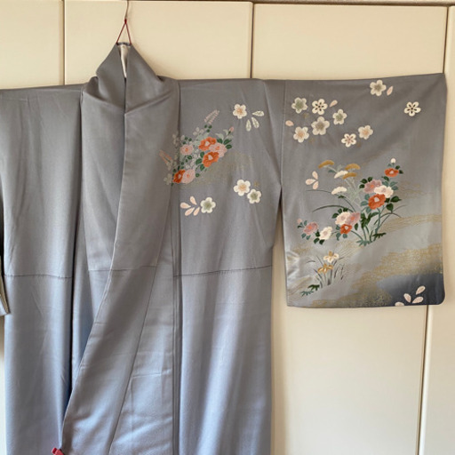 グレーの着物 訪問着 BY4658 訪問着 グレー 着物 正絹 落款有り