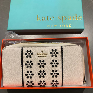 「新品箱付き」　Kate spade  長財布　可愛い花柄 5800円