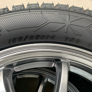 スタッドレスタイヤ4本セット155／65R 14