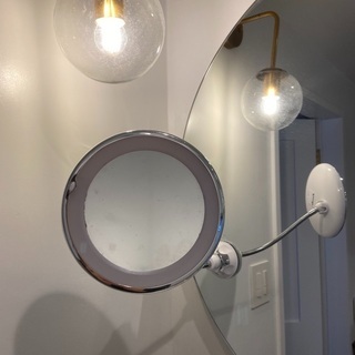 LED付き拡大鏡★バスルーム洗面台にホテルインテリア