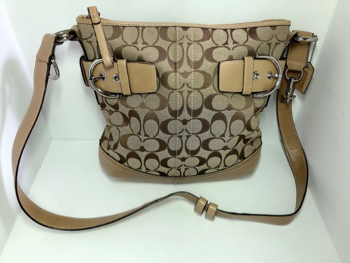 COACHショルダーバッグ　美品