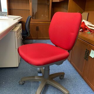 【オフィスチェアー・事務椅子・椅子】 色：レッド