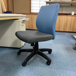 【オフィスチェアー・事務椅子・椅子】 色：水色