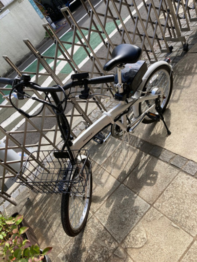 ◆お取引き中◆ スタイリッシュ 軽量 コンパクト 折りたたみ式 電動アシストサイクル