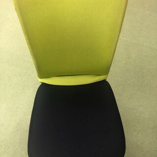 オフィス用椅子・黄緑・3台