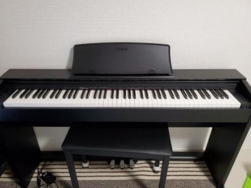 (美品)取引中、電子ピアノ、カシオpx-770(椅子あり)