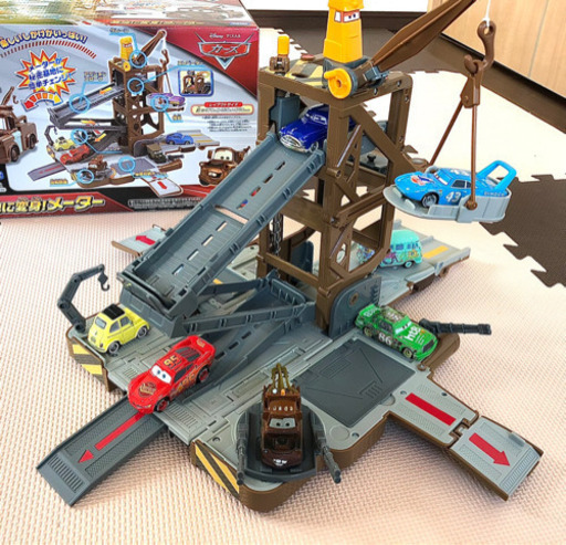 Disneyカーズトミカ製基地に変身 メーター はんな 岩倉のおもちゃの中古あげます 譲ります ジモティーで不用品の処分