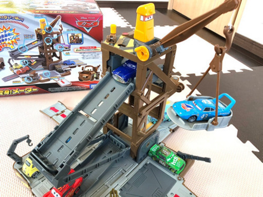 Disneyカーズトミカ製基地に変身 メーター はんな 岩倉のおもちゃの中古あげます 譲ります ジモティーで不用品の処分