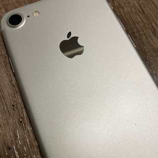 iPhone7 本体 イヤフォン 32GB SIMロック解除