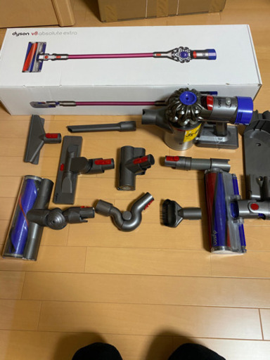 ダイソン掃除機　V8 11286円