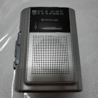 カセットプレーヤー　ラジオ付　2016年製