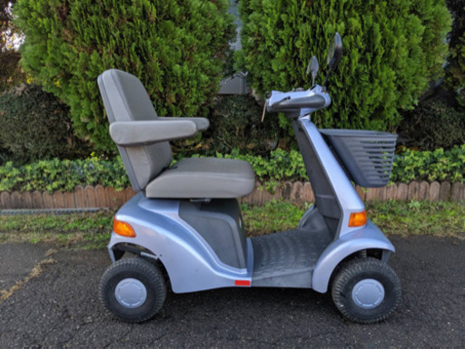 お買い上げいただきましたありがとうございますスズキ製セニアカーet4d完動品！新品日立製バッテリー交換済み近県配送可