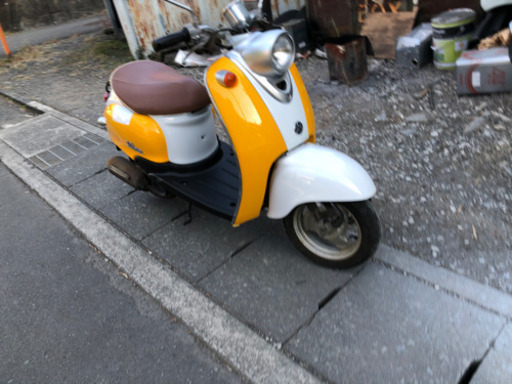 ヤマハ　ビーノ　2スト　　シート破れあり ヤマハ ビーノ 2スト シート破れあり 2スト ビーノ 外装交換｜バイクの